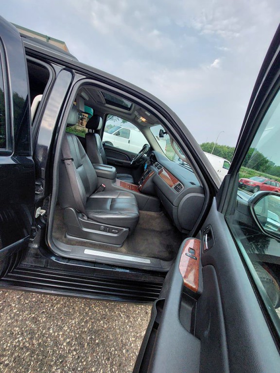 2008 Chevrolet Tahoe Image 10