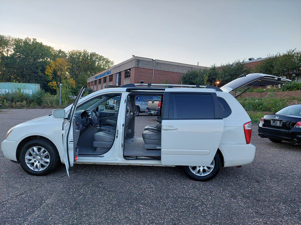 2007 Kia Sedona Image 11