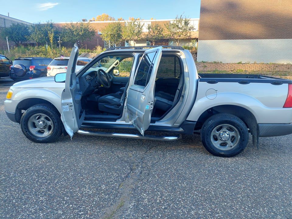 2005 Ford Explorer Image 15