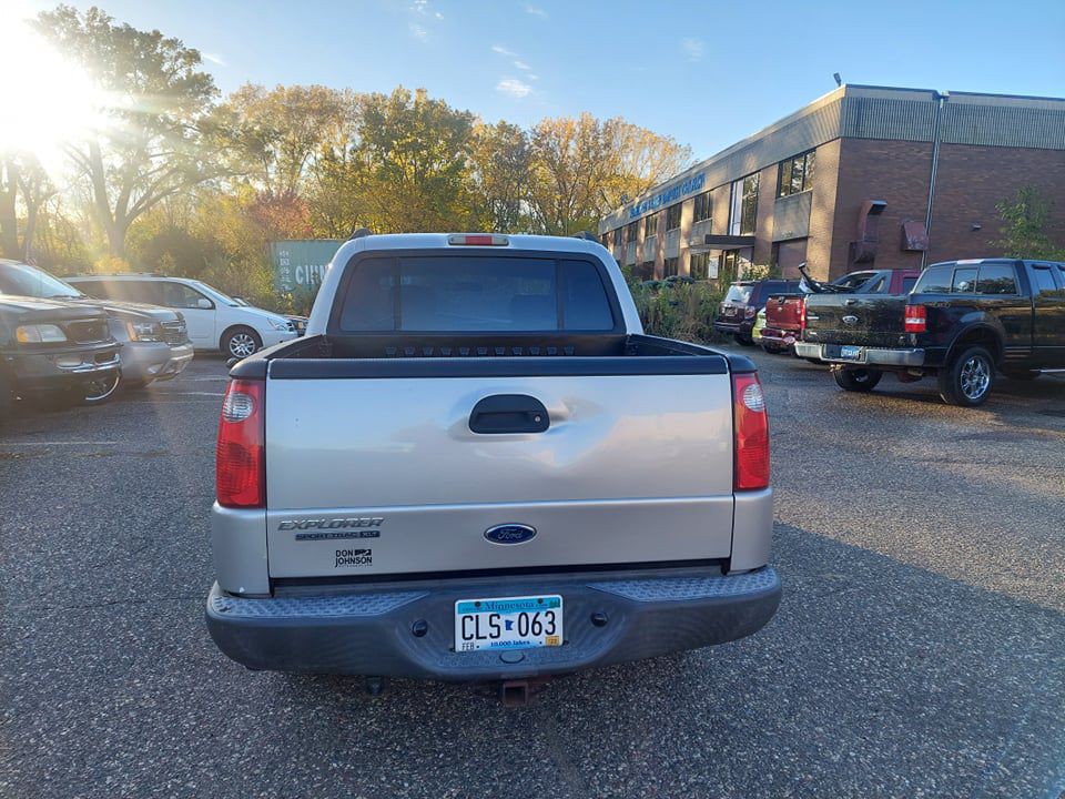 2005 Ford Explorer Image 19