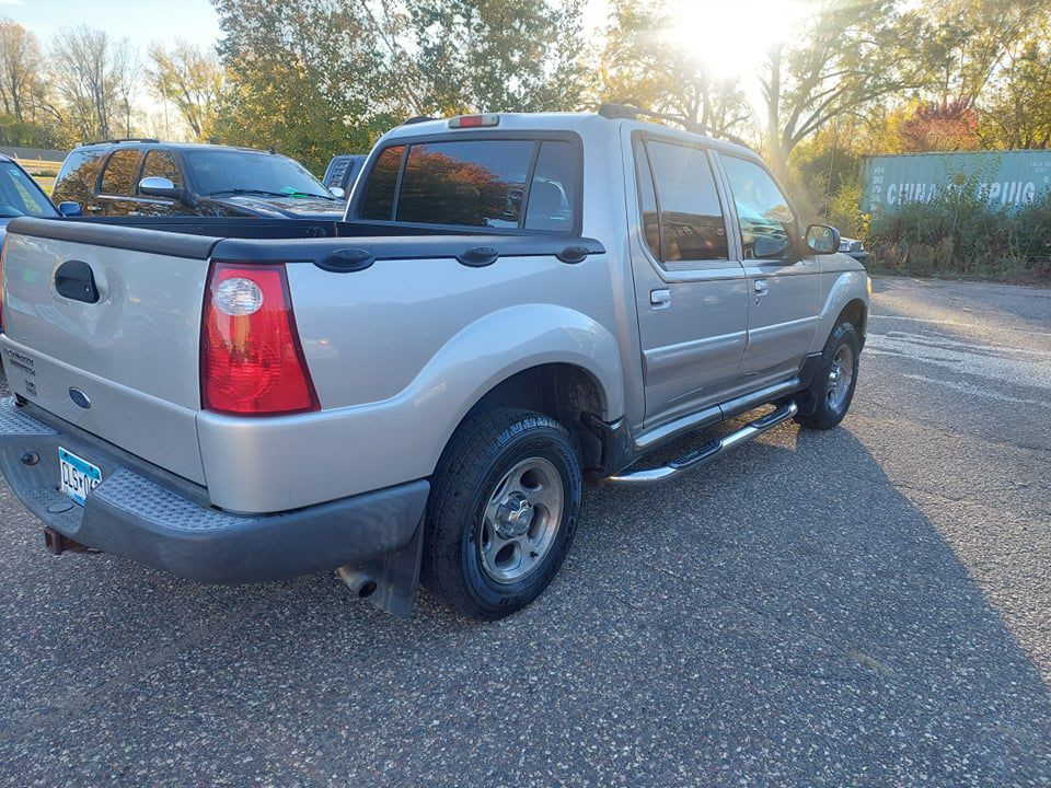 2005 Ford Explorer Image 22