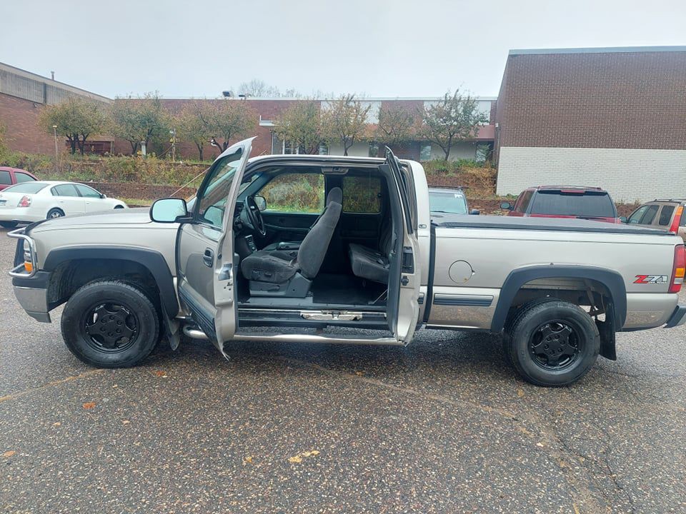 2002 Chevrolet Silverado 1500 Image 13