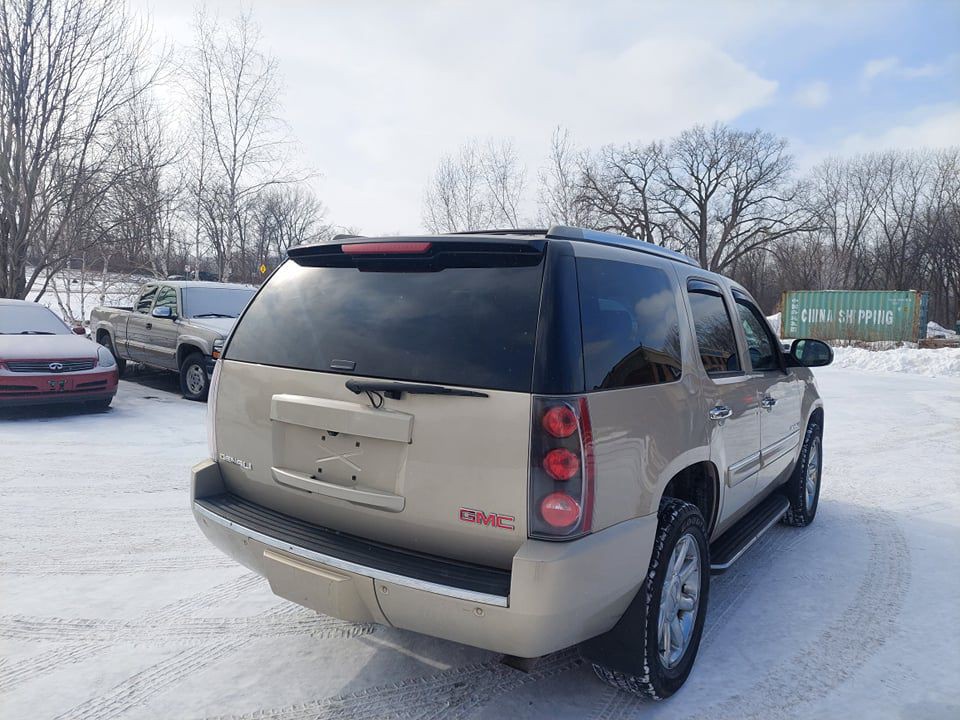 2008 GMC Yukon Image 6