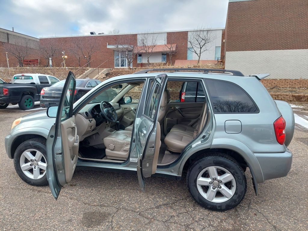 2004 Toyota Rav4 Image 10