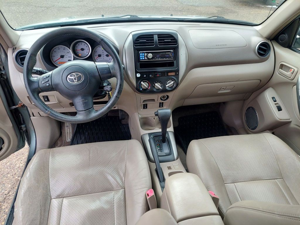 2004 Toyota Rav4 Image 14