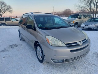 Image for 2004 Toyota Sienna XLE ID: 6822113
