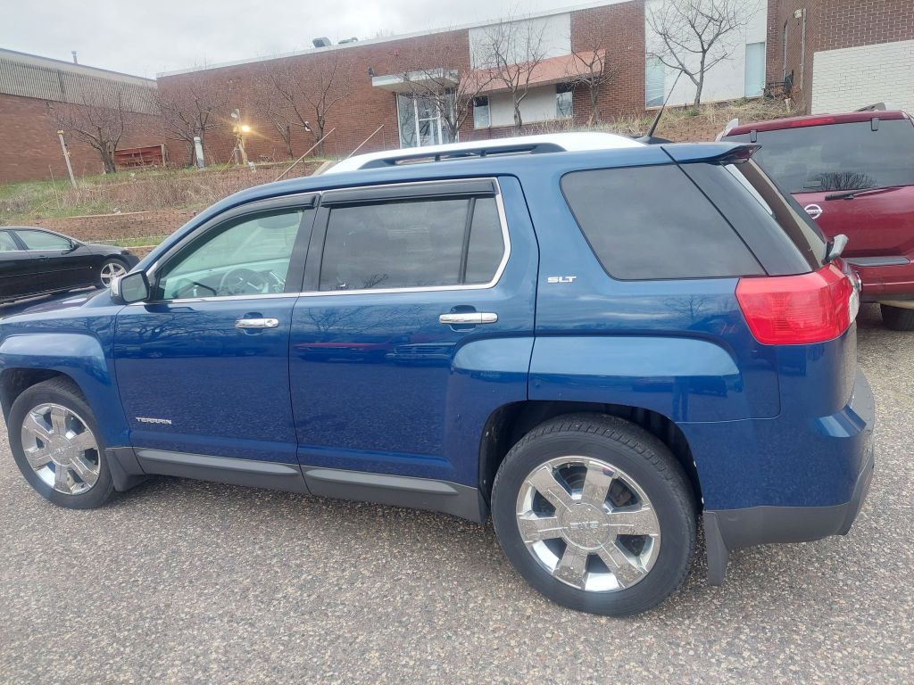 2010 GMC Terrain Image 3