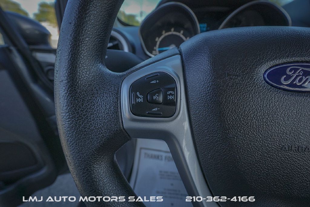 2019 Ford Fiesta Image 16