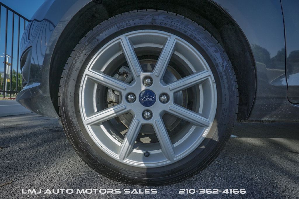 2019 Ford Fiesta Image 32