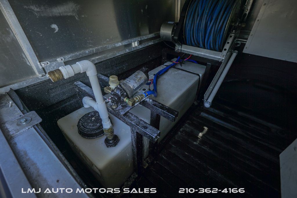 2017 Ford F-150 Image 31