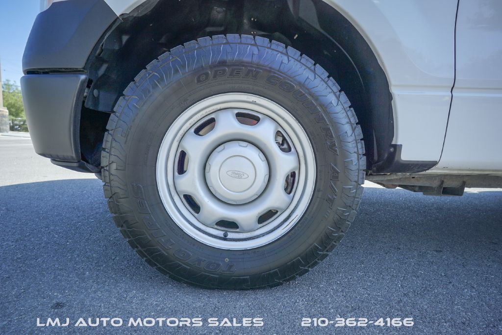 2011 Ford F-150 Image 31