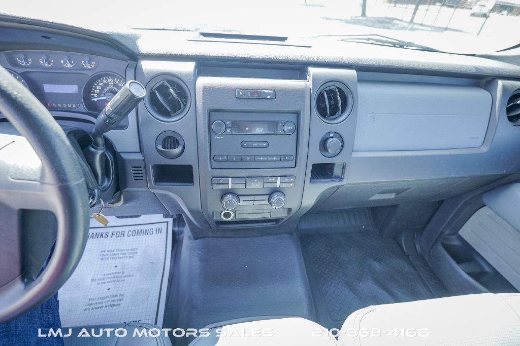 2011 Ford F-150 Image 21