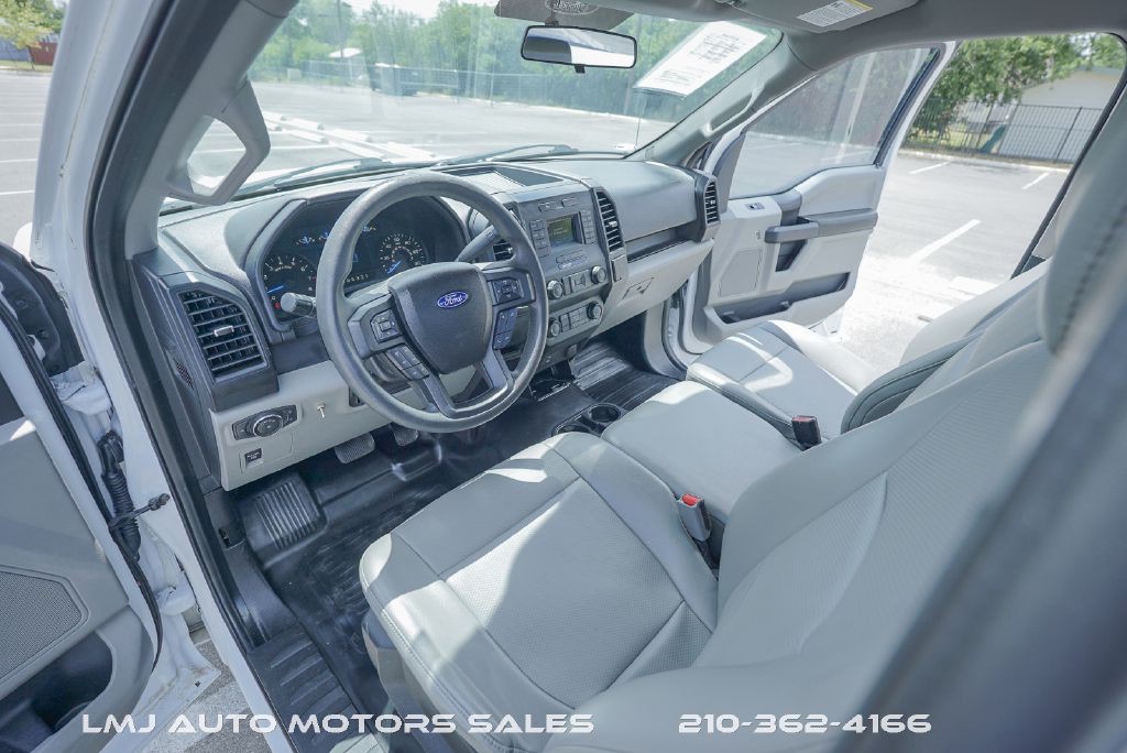 2017 Ford F-150 Image 11