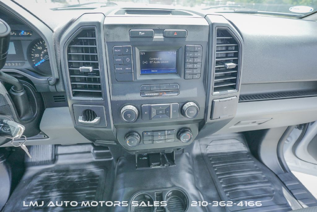 2017 Ford F-150 Image 16