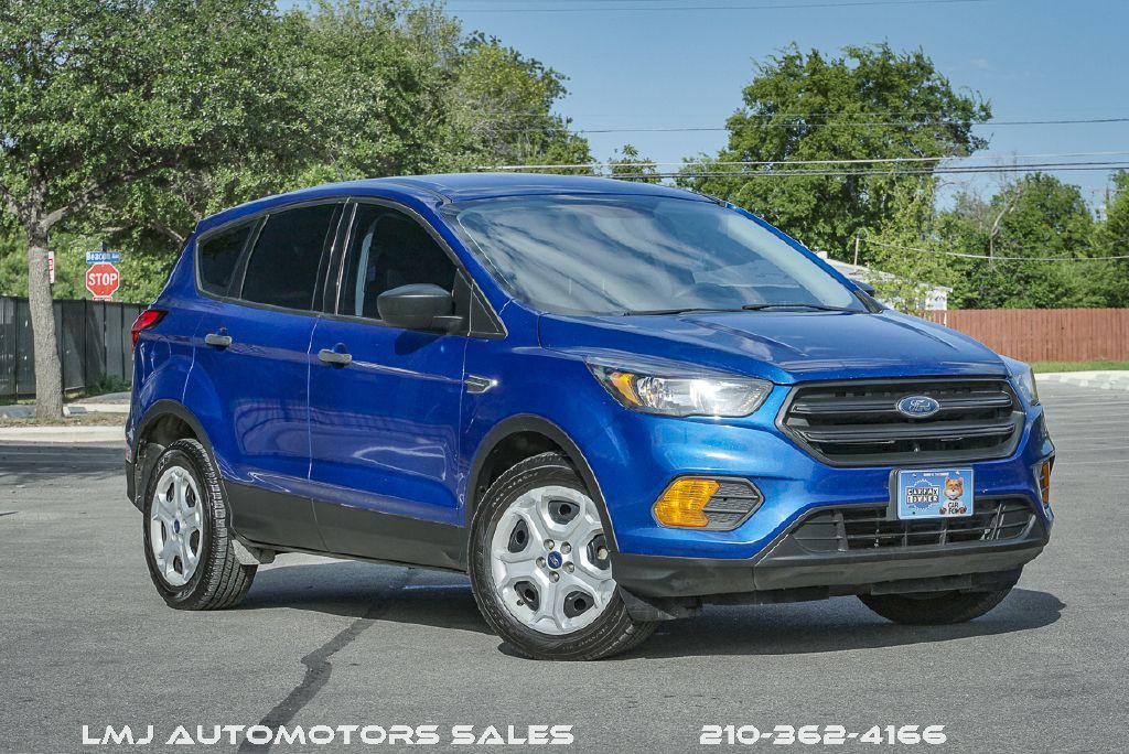 2019 Ford Escape Image 2