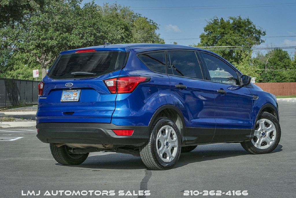 2019 Ford Escape Image 4