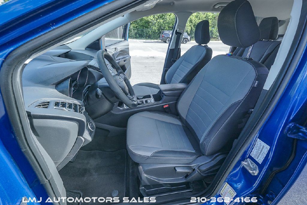 2019 Ford Escape Image 8