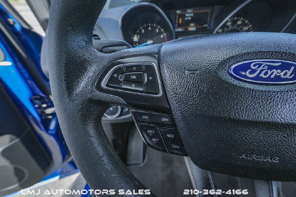 2019 Ford Escape Image 12