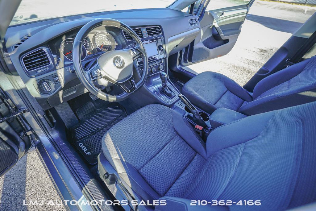 2019 Volkswagen Golf Image 16