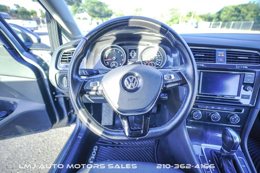 2019 Volkswagen Golf Image 18