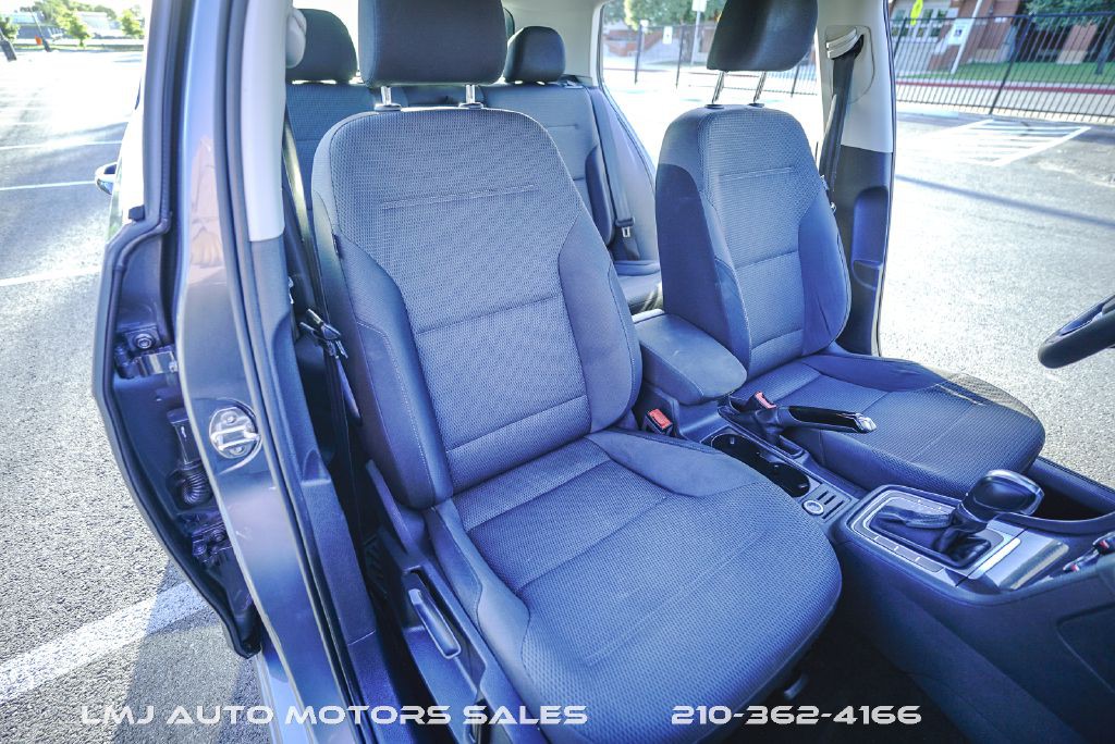 2019 Volkswagen Golf Image 27