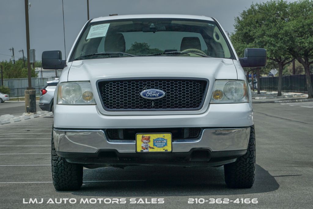 2005 Ford F-150 Image 12