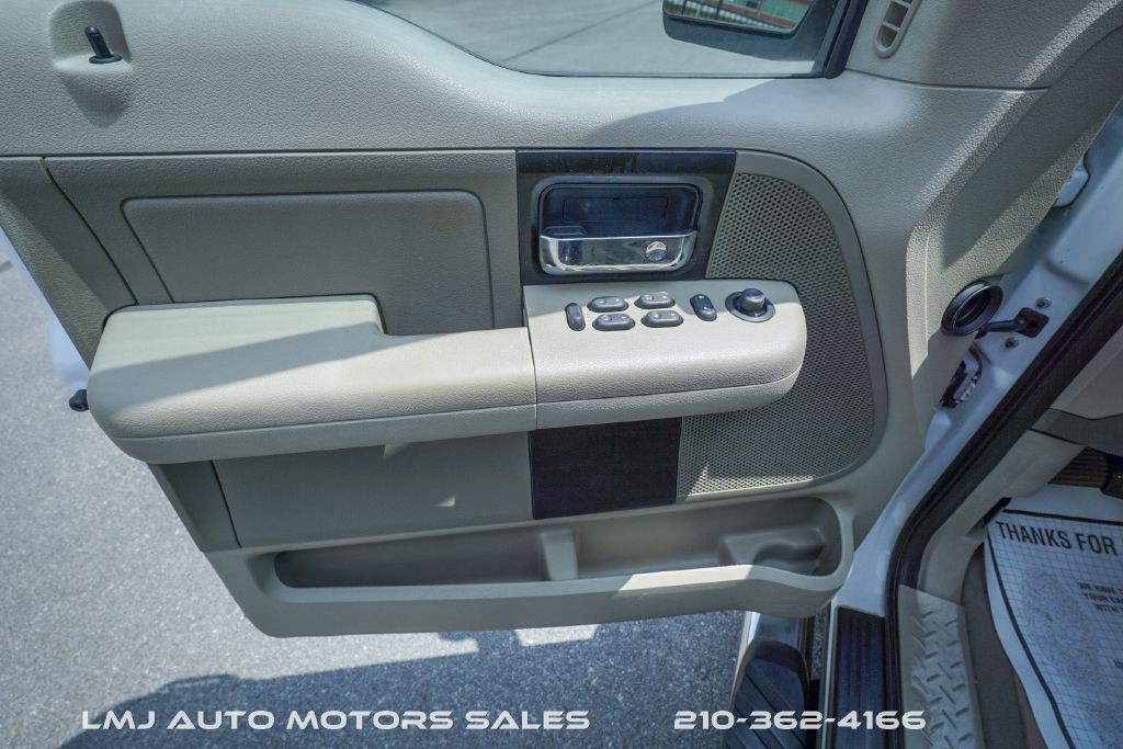 2005 Ford F-150 Image 26