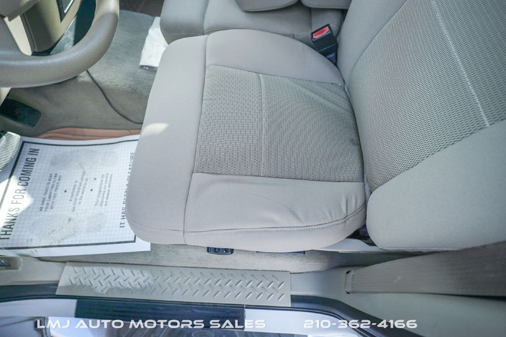 2005 Ford F-150 Image 28