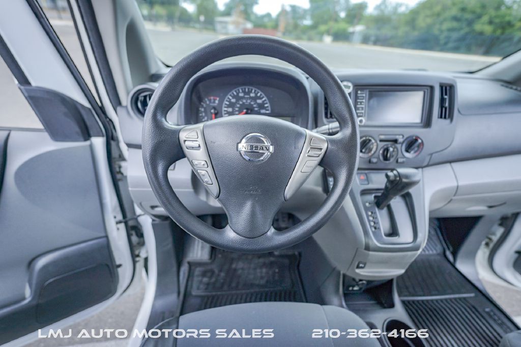 2020 Nissan NV200 Image 16
