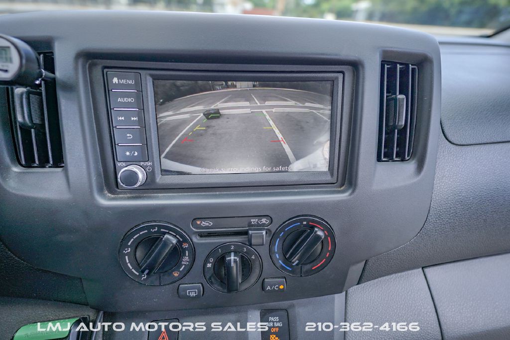 2020 Nissan NV200 Image 28