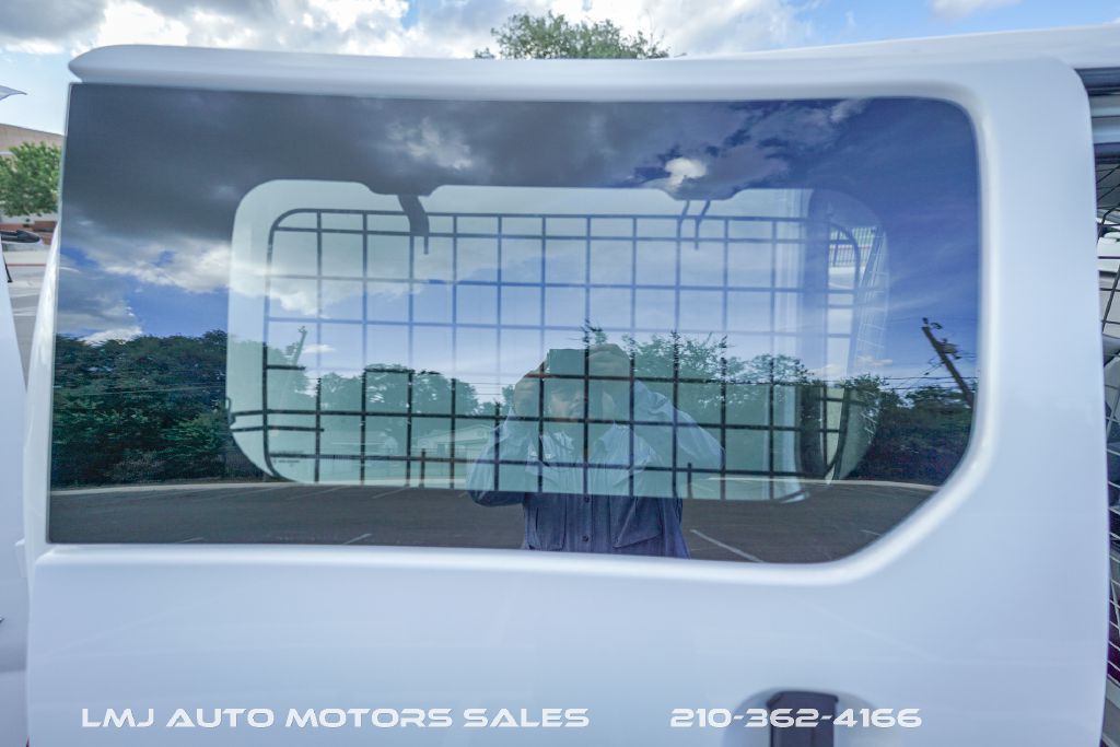 2020 Nissan NV200 Image 35