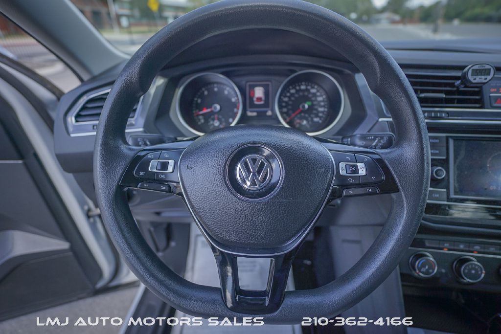 2018 Volkswagen Tiguan Image 15