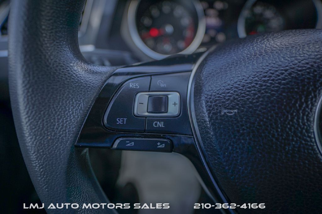 2018 Volkswagen Tiguan Image 16