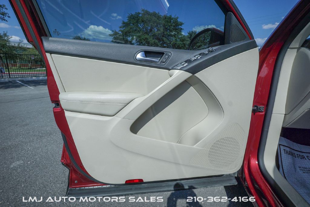 2014 Volkswagen Tiguan Image 9
