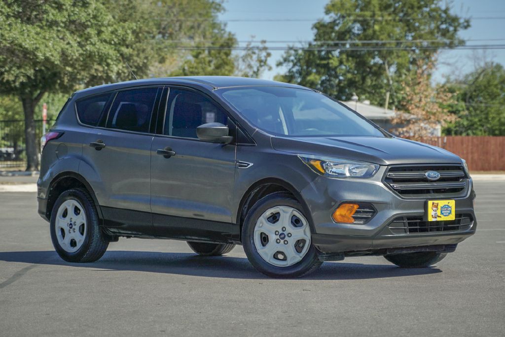 2018 Ford Escape Image 2