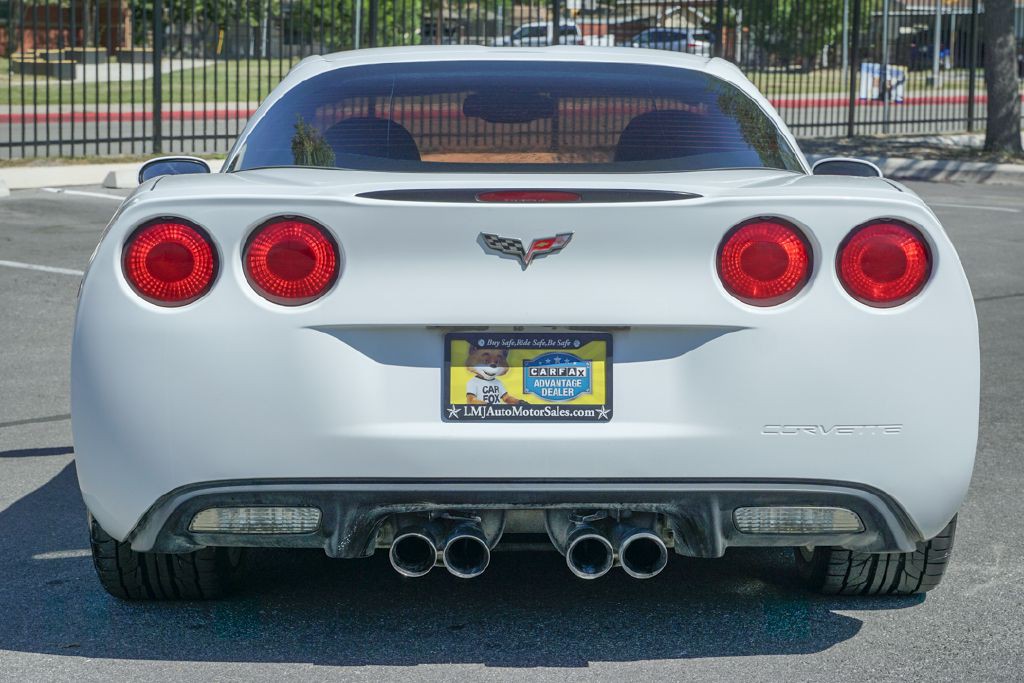 2008 Chevrolet Corvette Image 11