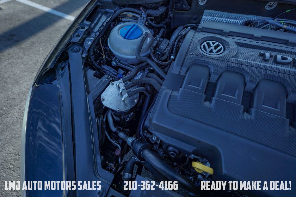 2015 Volkswagen Golf Image 33