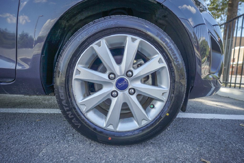 2012 Ford Fiesta Image 34