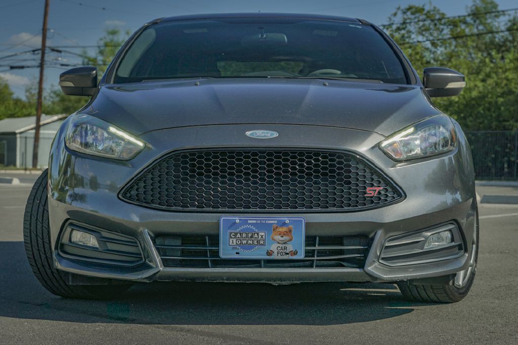 2017 Ford Focus Image 12