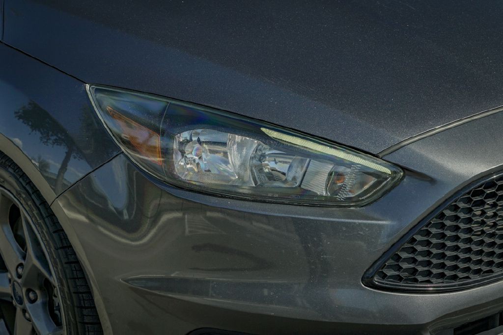 2017 Ford Focus Image 14