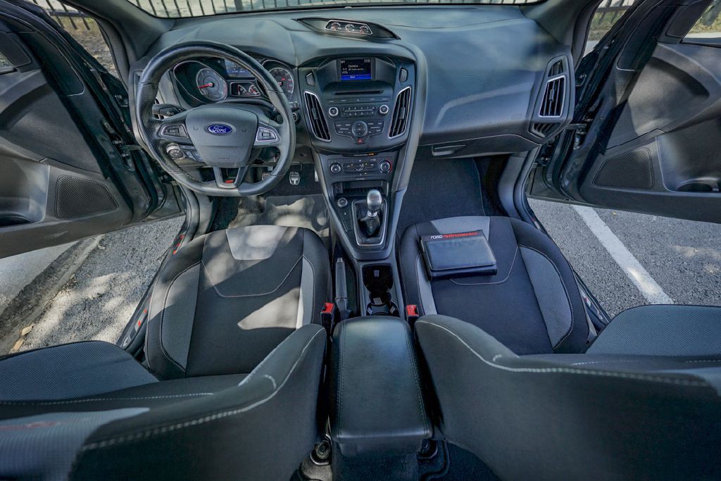 2017 Ford Focus Image 18