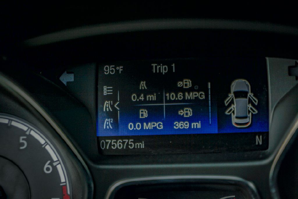 2017 Ford Focus Image 21