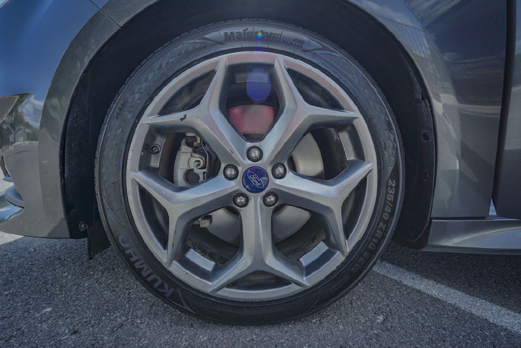 2017 Ford Focus Image 44