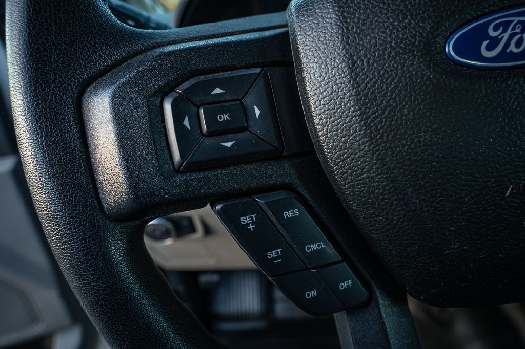 2017 Ford F-150 Image 17