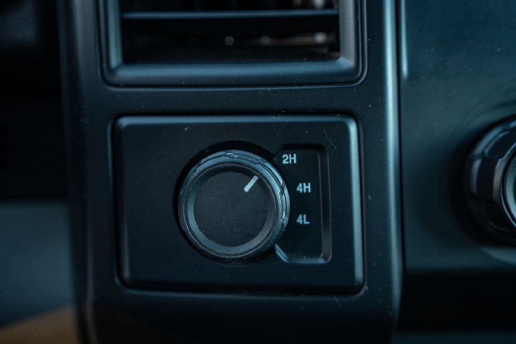 2017 Ford F-150 Image 21