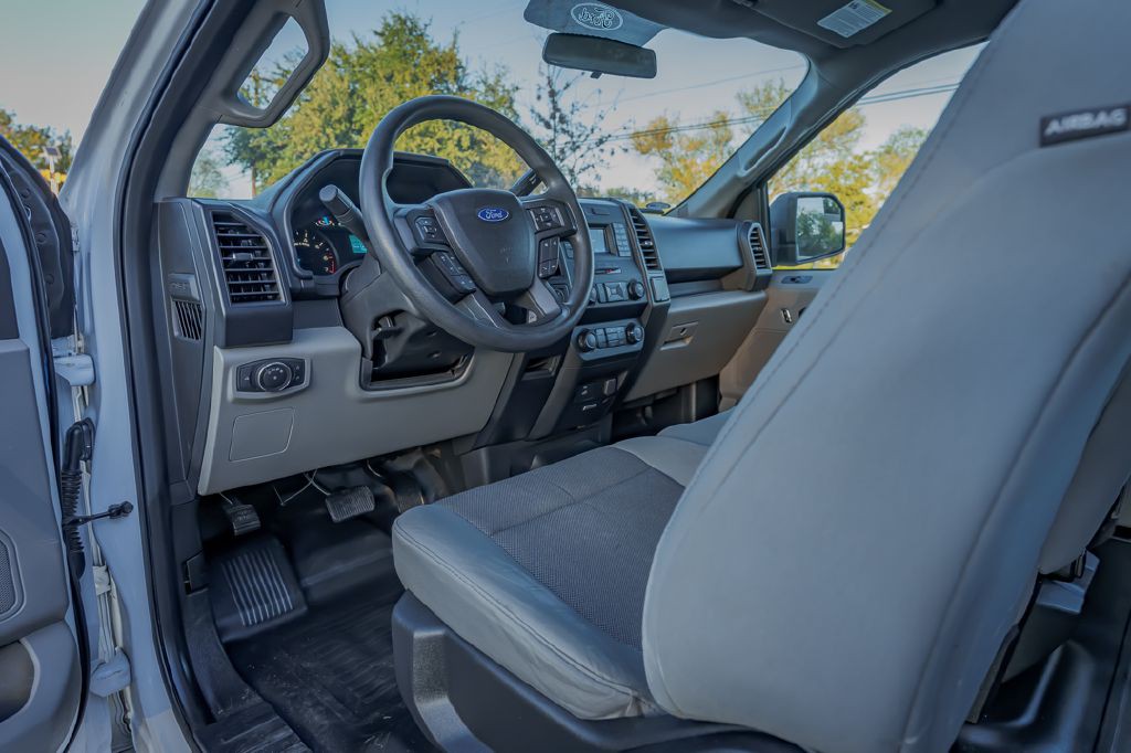 2017 Ford F-150 Image 13