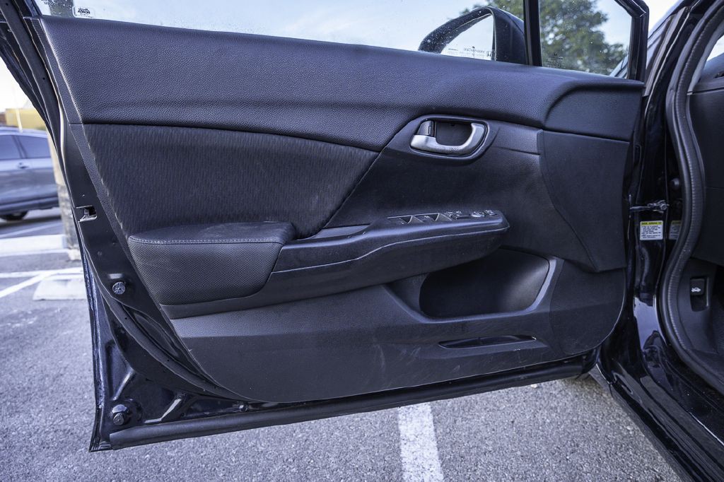 2015 Honda Civic Image 10