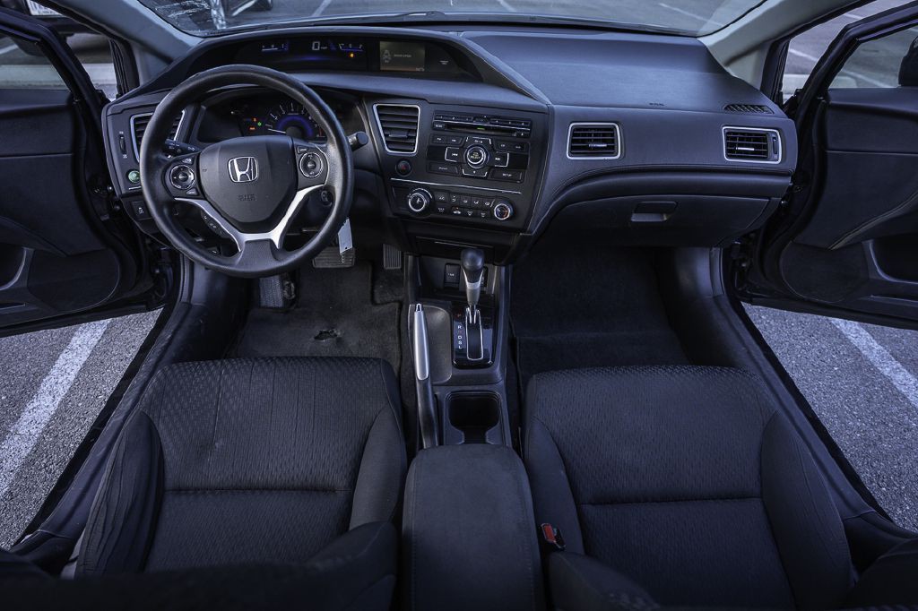 2015 Honda Civic Image 13
