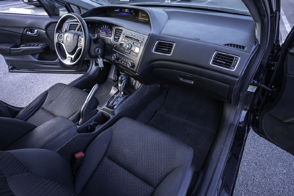 2015 Honda Civic Image 23