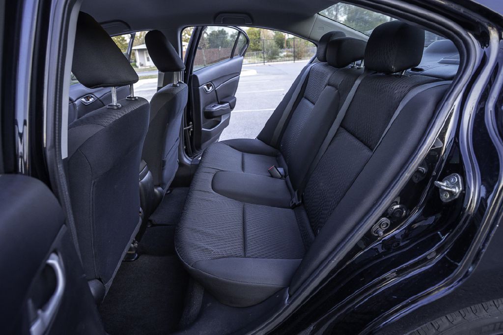 2015 Honda Civic Image 25